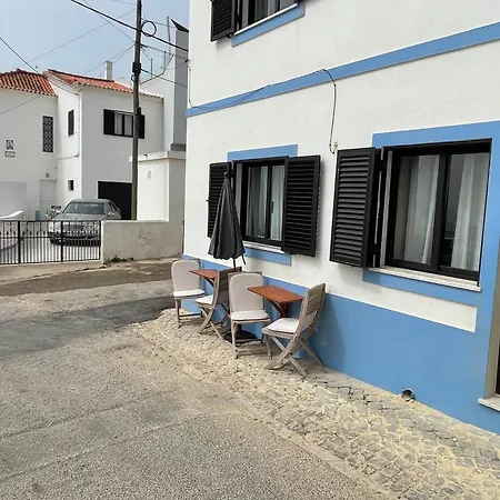 Appartement House Located In Opposite Of Beach!
