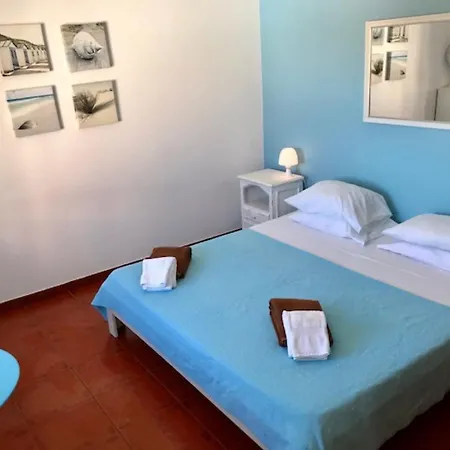 House Located In Opposite Of Beach! *